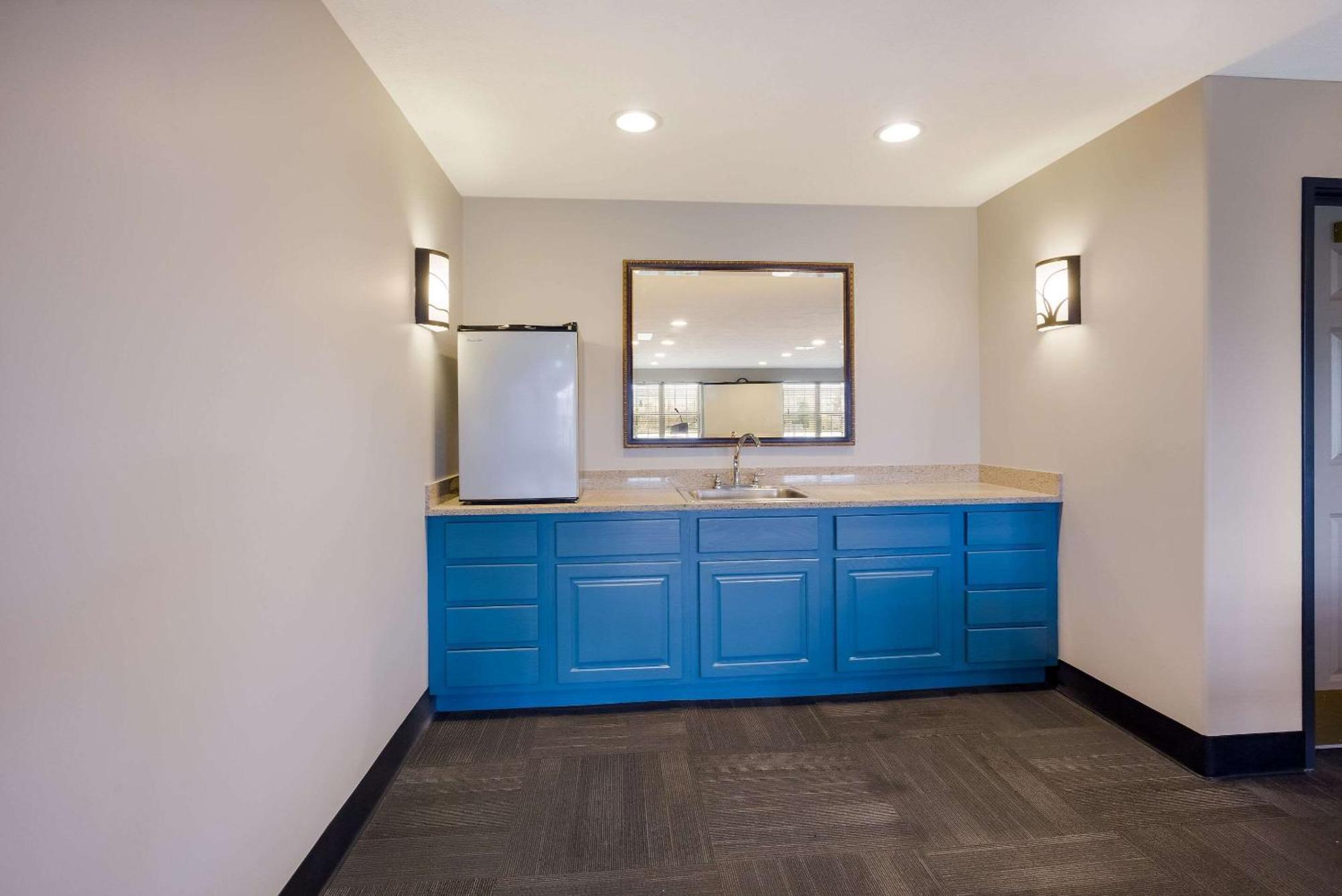Country Inn & Suites By Radisson, Marion, Il ภายนอก รูปภาพ