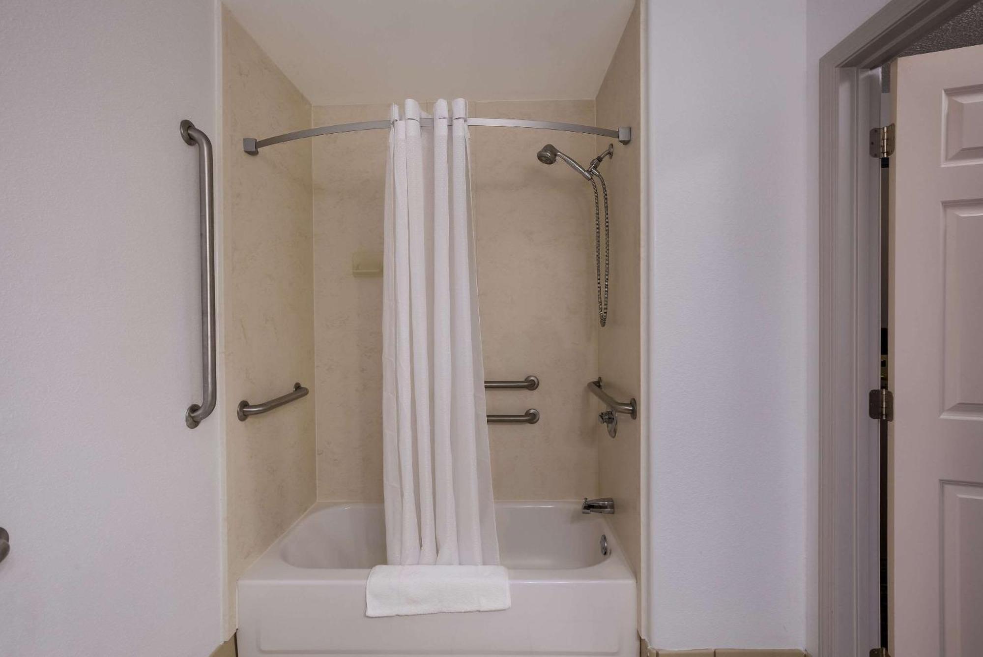 Country Inn & Suites By Radisson, Marion, Il ภายนอก รูปภาพ