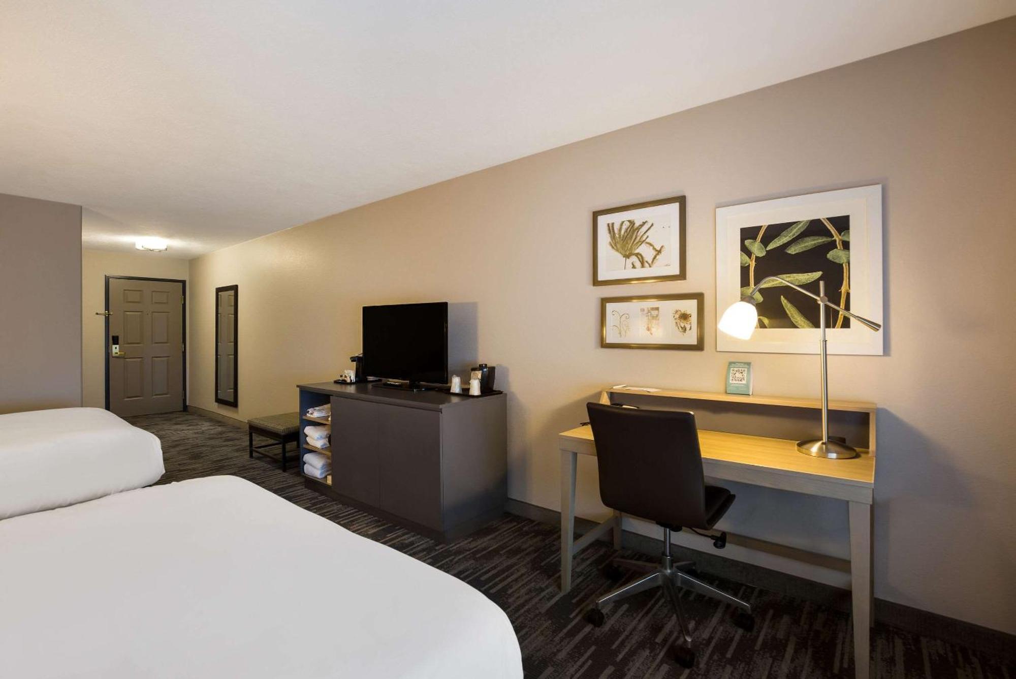 Country Inn & Suites By Radisson, Marion, Il ภายนอก รูปภาพ